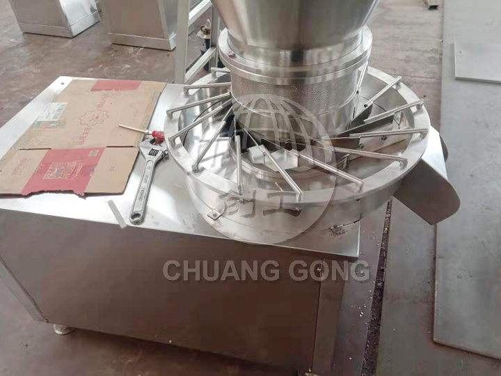 GZL刮板式旋轉制粒機